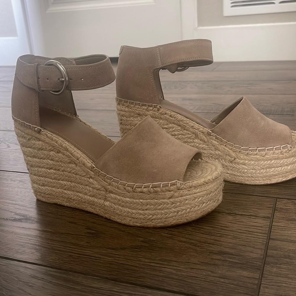 Marc Fisher Lalida Platform Wedge Espadrilles Grey/Taupe Suede Sandals Size 9